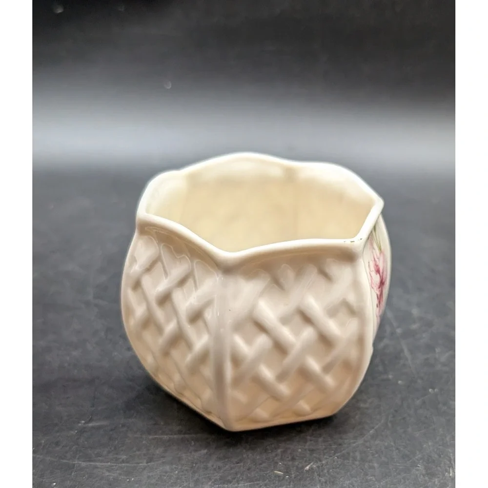 Belleek fine parian